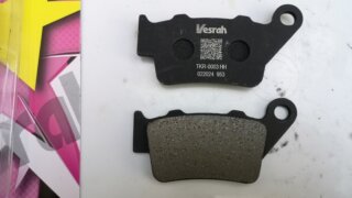 KTM 890DUKEのリアブレーキパッド交換